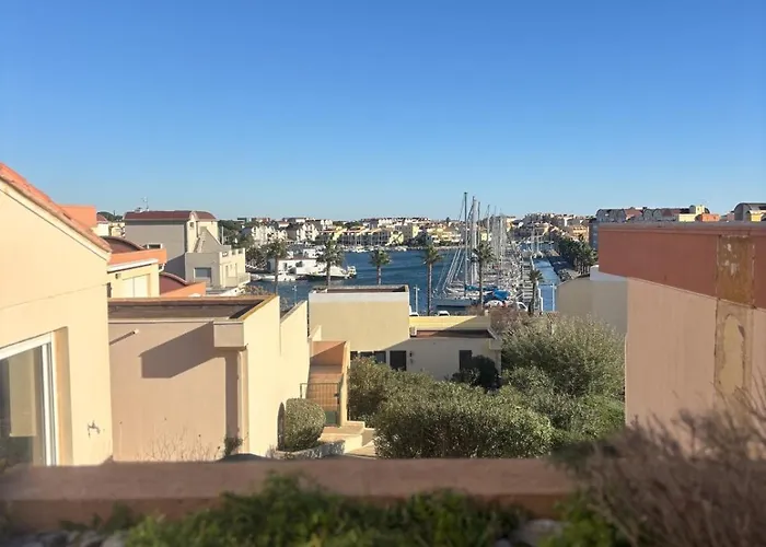 Elegant T3, Vue Sur Le Port - Grande Terrasse 그륏상